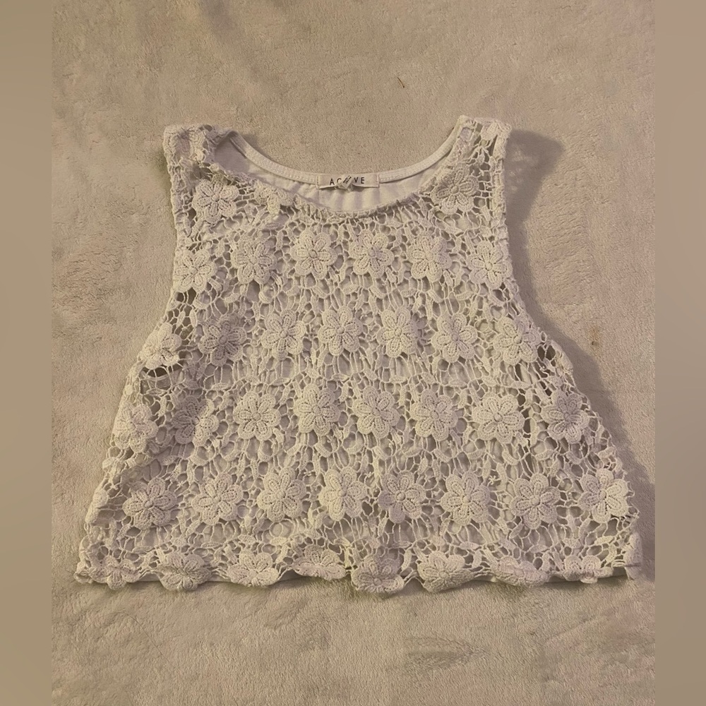 Lacey white tank top